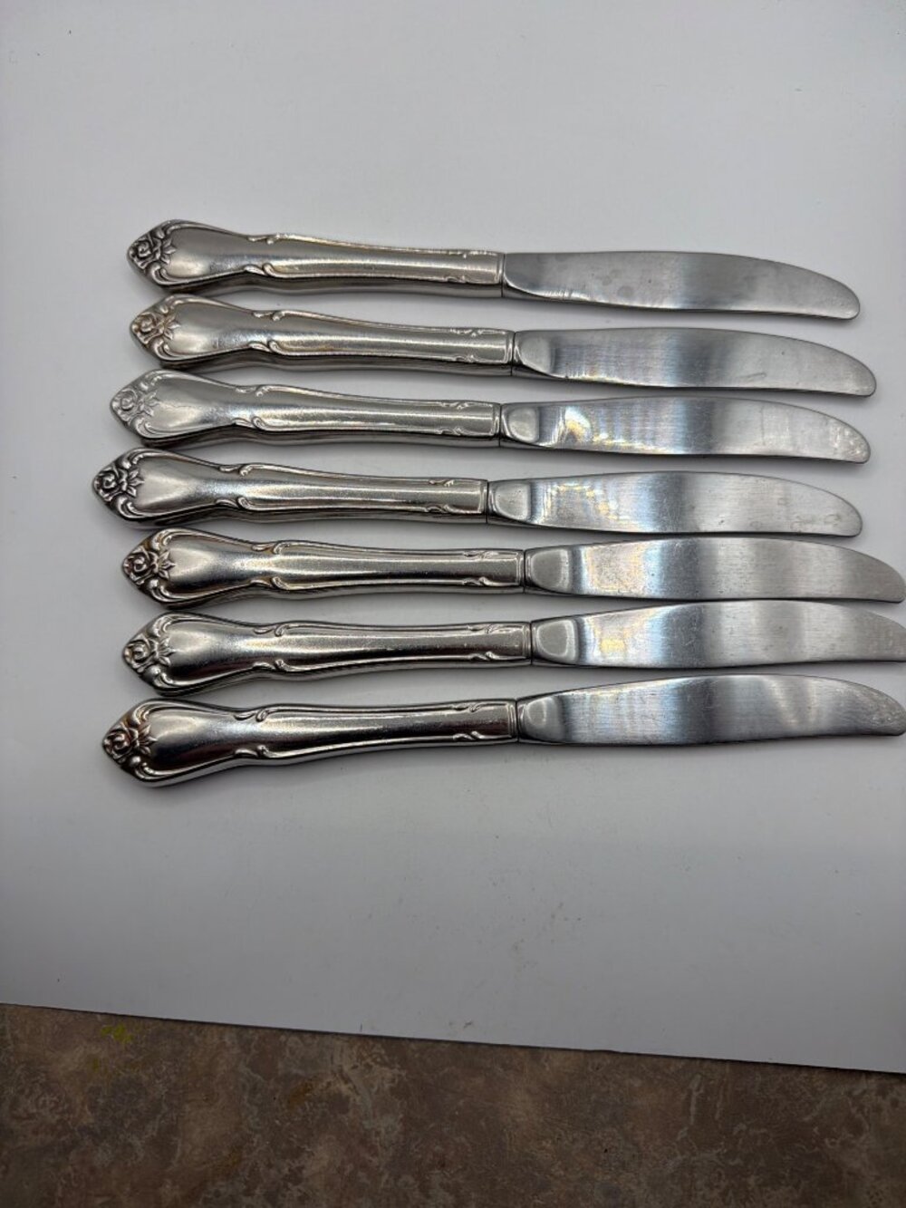 Set Of 8 Vintage Silver-Plated Dinner Knives With Ornate‎ Rose Pattern Handles